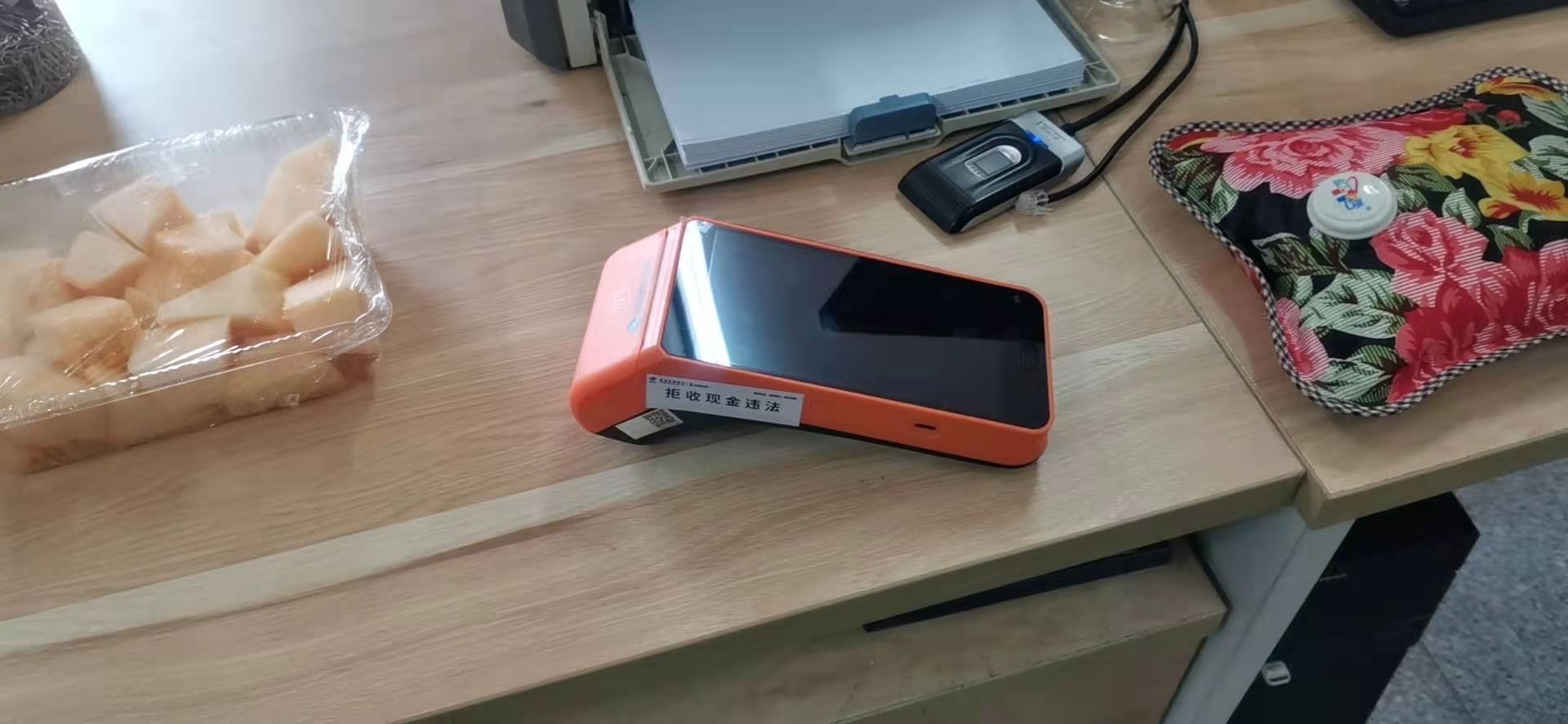 pos机有纸却显示缺纸_办理金控pos机多少钱_现代金控pos机打印纸